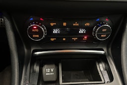 valkoinen Mercedes-Benz CLA 2017 kuva 25.