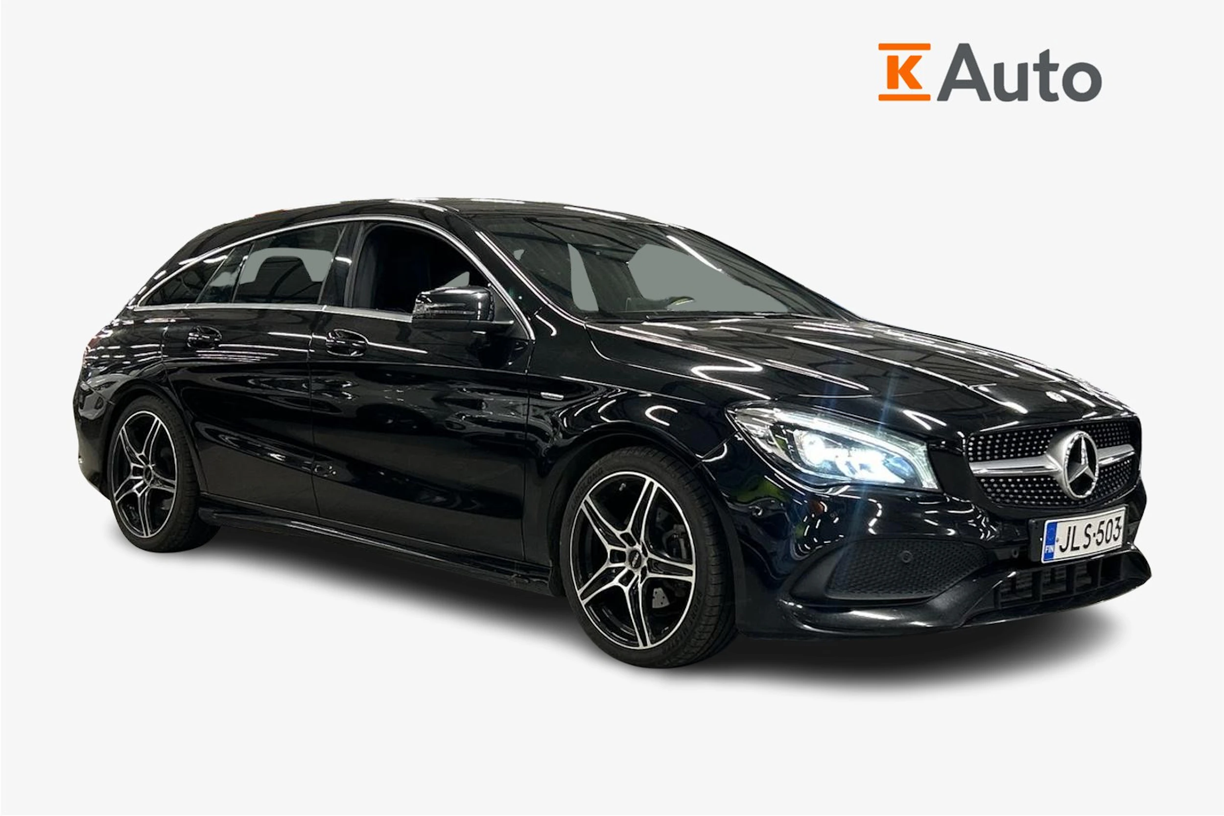 musta Mercedes-Benz CLA 2017 kuva 1.