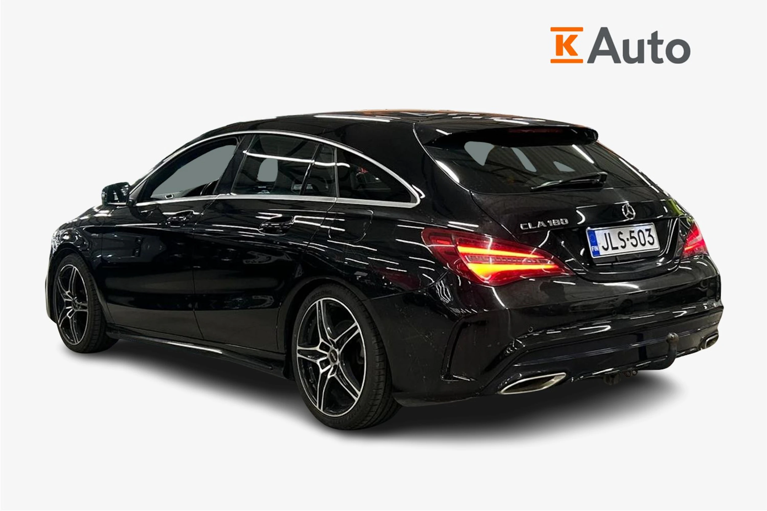 musta Mercedes-Benz CLA 2017 kuva 2.