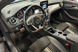 musta Mercedes-Benz CLA 2017 kuva 3.
