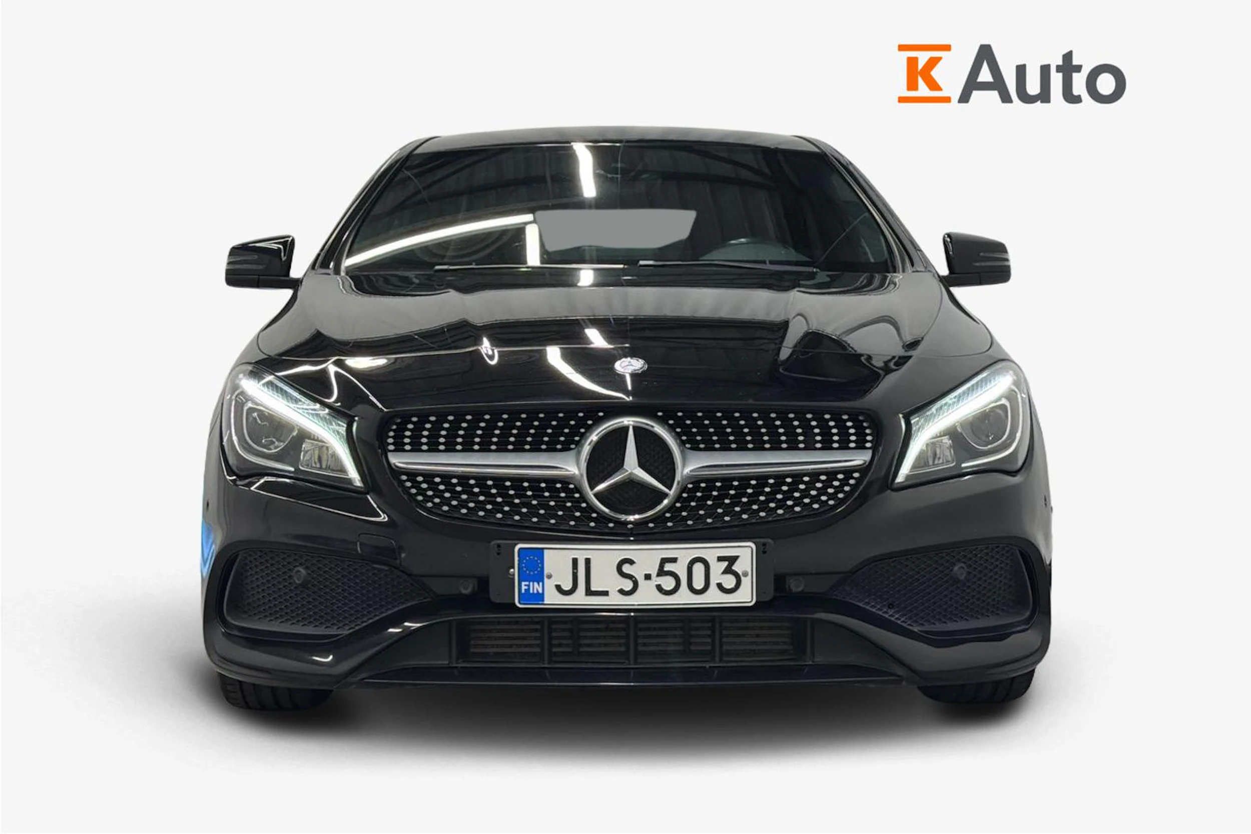 musta Mercedes-Benz CLA 2017 kuva 4.