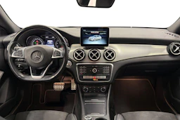 musta Mercedes-Benz CLA 2017 kuva 7.
