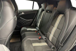 musta Mercedes-Benz CLA 2017 kuva 8.