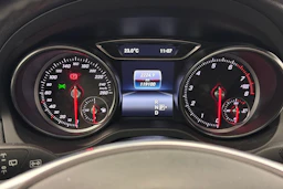 musta Mercedes-Benz CLA 2017 kuva 15.