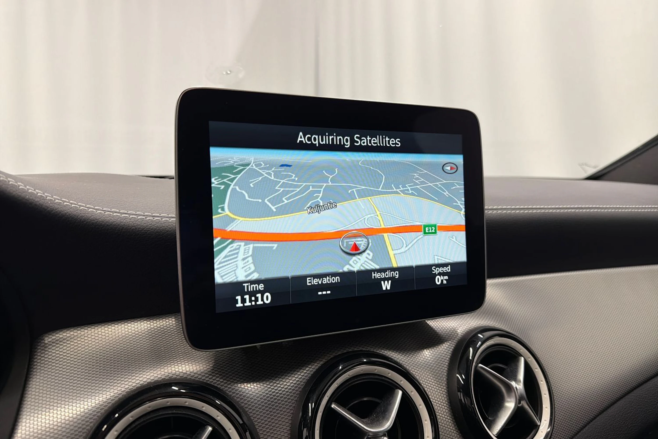musta Mercedes-Benz CLA 2017 kuva 19.