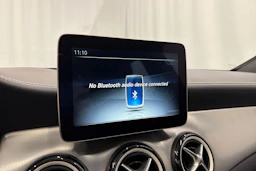 musta Mercedes-Benz CLA 2017 kuva 20.