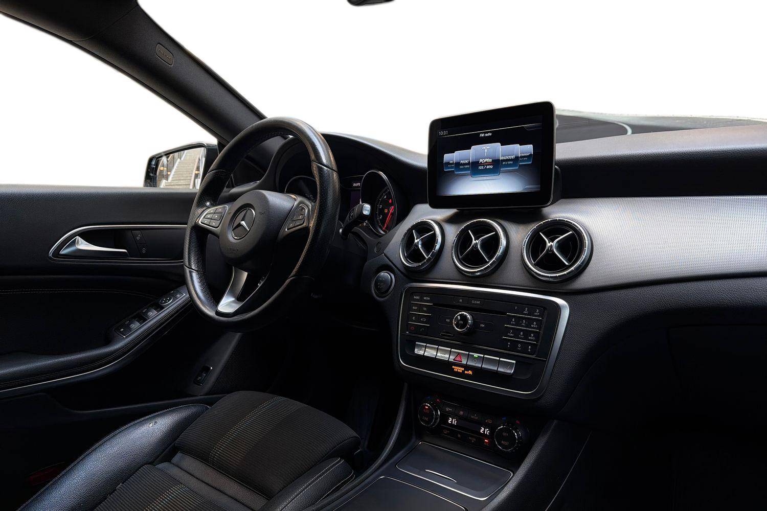 Mercedes-Benz CLA 2017, kuva 7/23