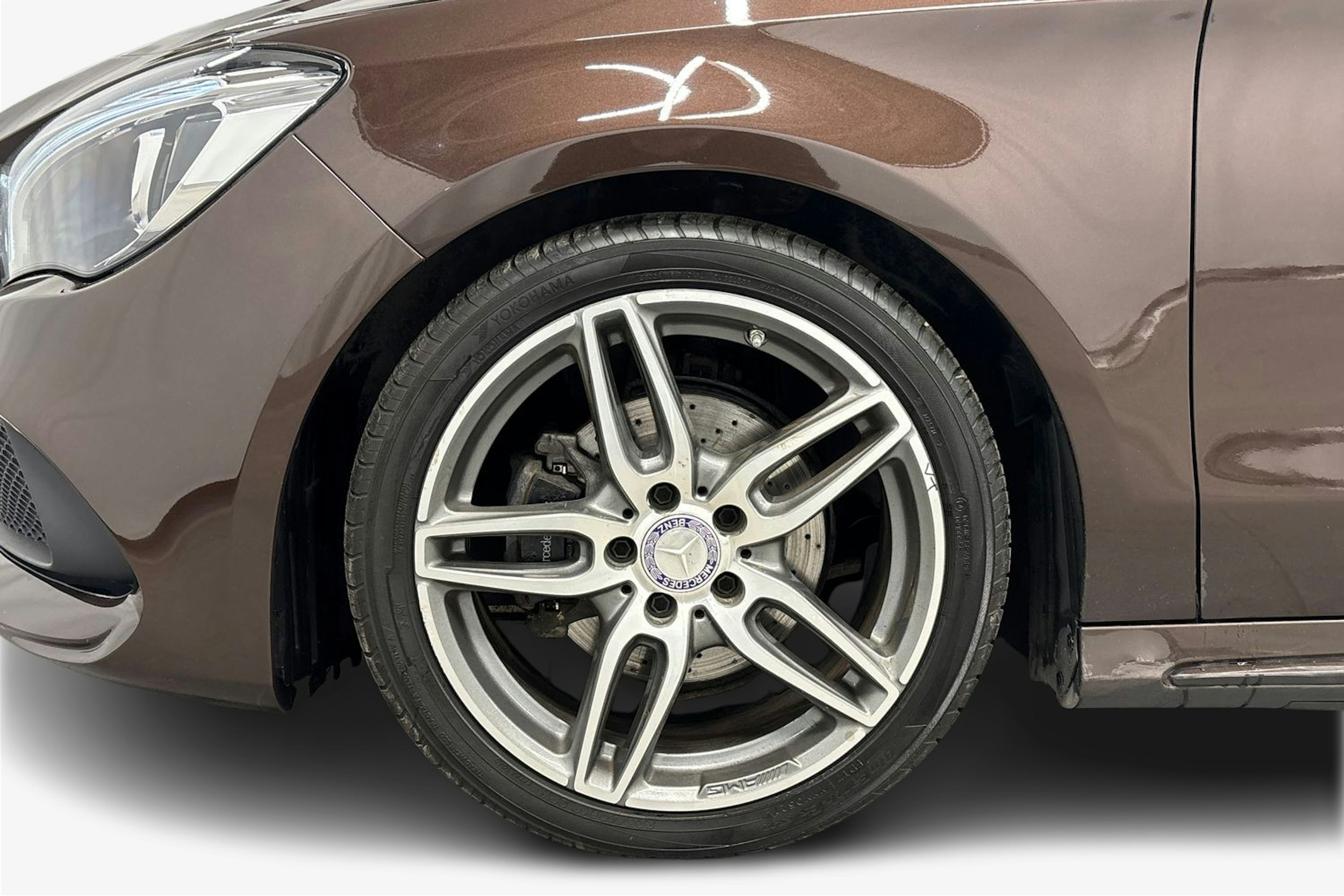 ruskea (beige) Mercedes-Benz CLA 2017 kuva 11.