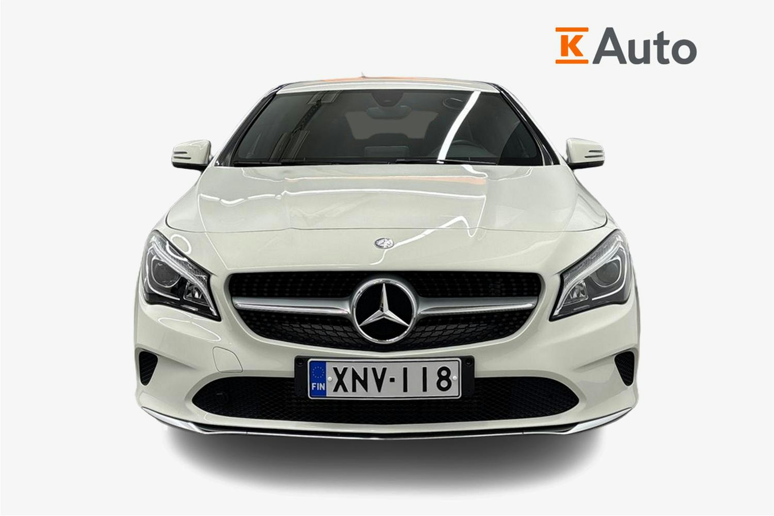 valkoinen Mercedes-Benz CLA 2017 kuva 5.