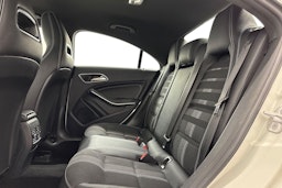 valkoinen Mercedes-Benz CLA 2017 kuva 10.