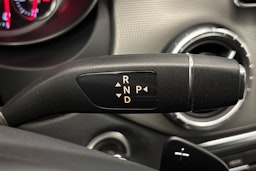 valkoinen Mercedes-Benz CLA 2017 kuva 22.