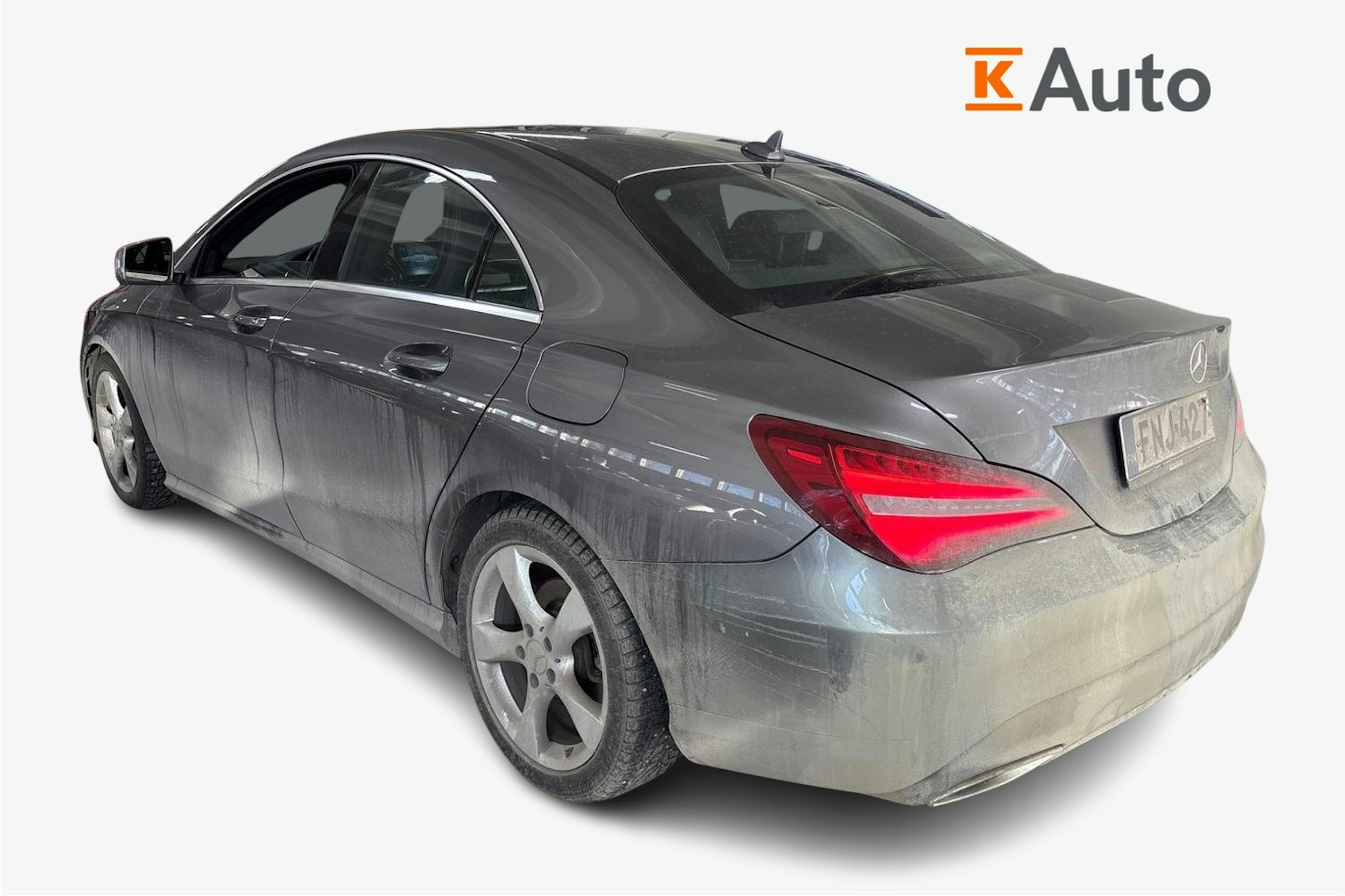 met. harmaa Mercedes-Benz CLA 2018 kuva 2.