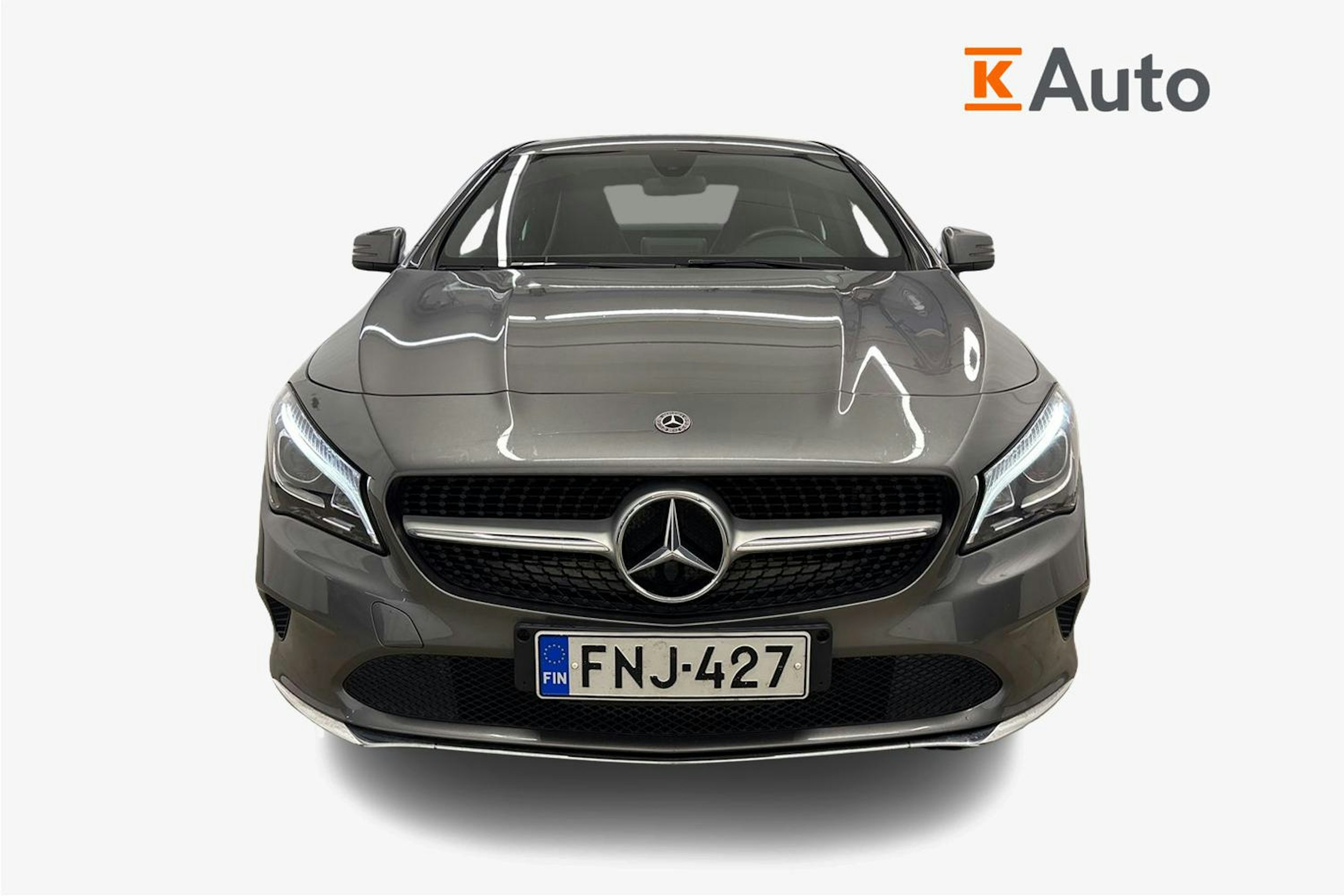 met. harmaa Mercedes-Benz CLA 2018 kuva 5.