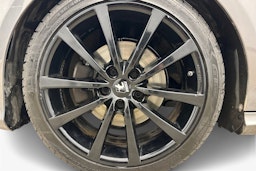 met. harmaa Mercedes-Benz CLA 2018 kuva 11.