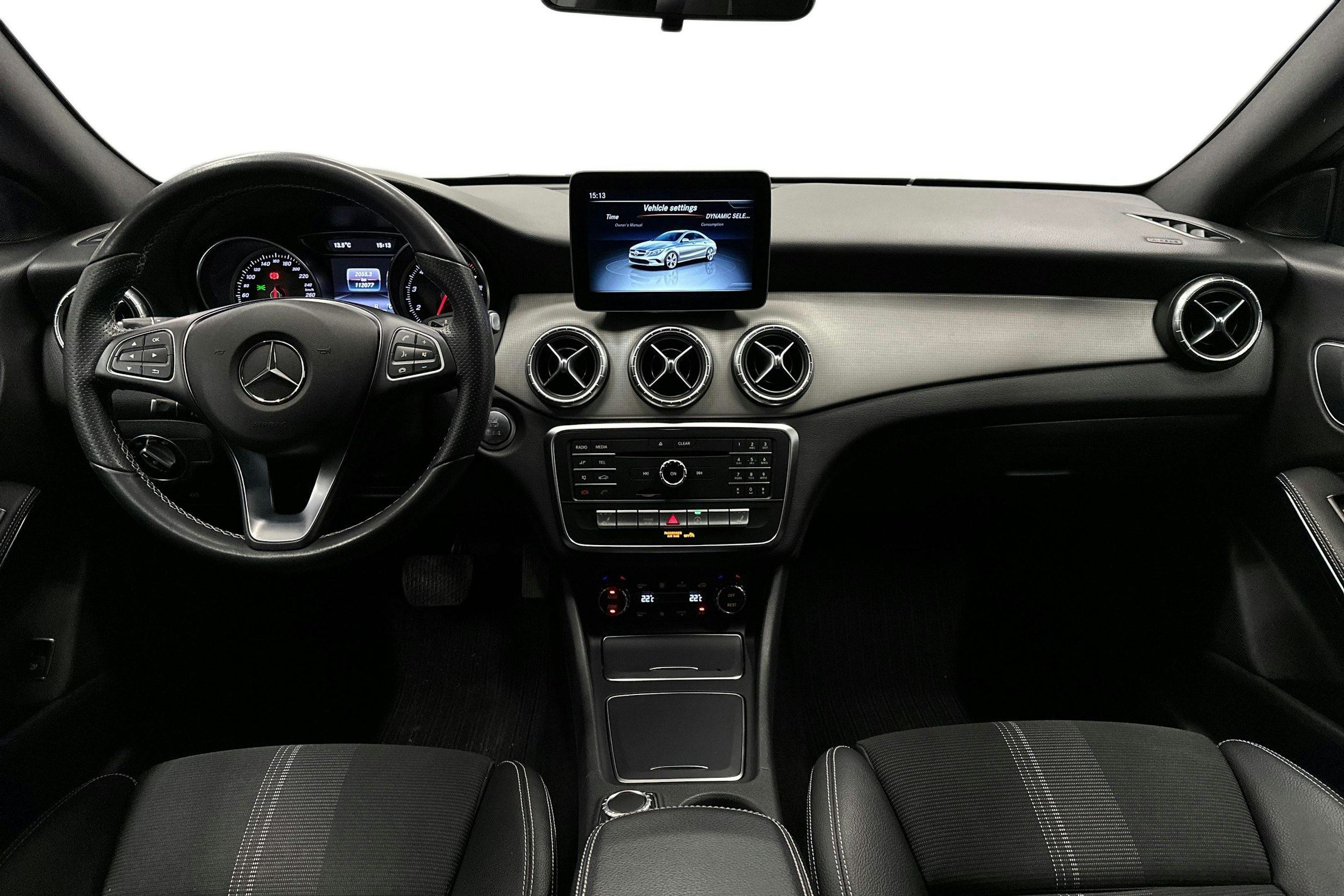 valkoinen Mercedes-Benz CLA 2018 kuva 9.