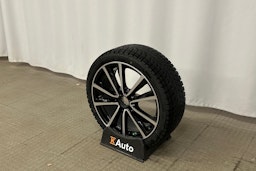 valkoinen Mercedes-Benz CLA 2018 kuva 13.