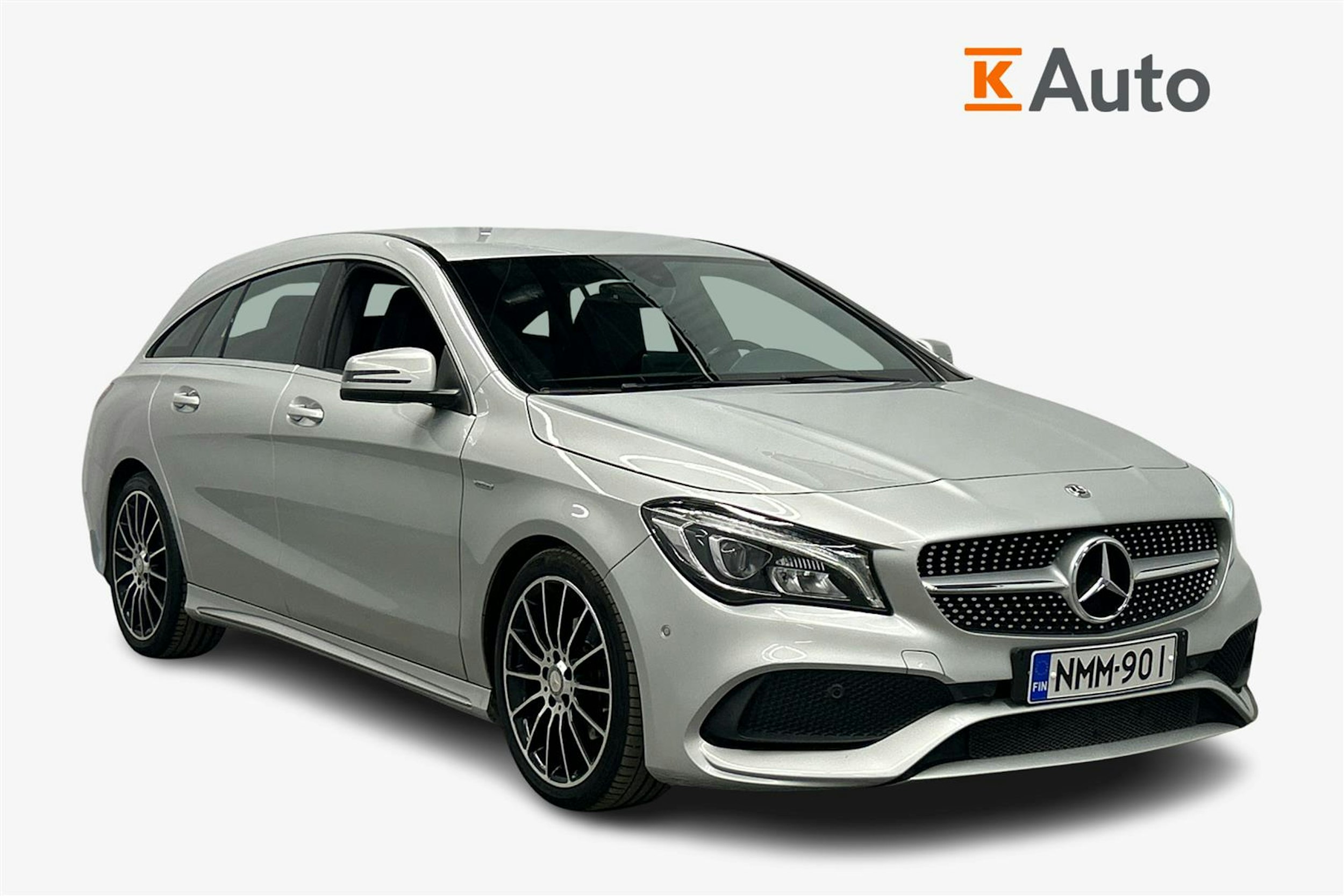 harmaa Mercedes-Benz CLA 2018 kuva 1.