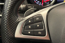 musta Mercedes-Benz CLA 2018 kuva 23.