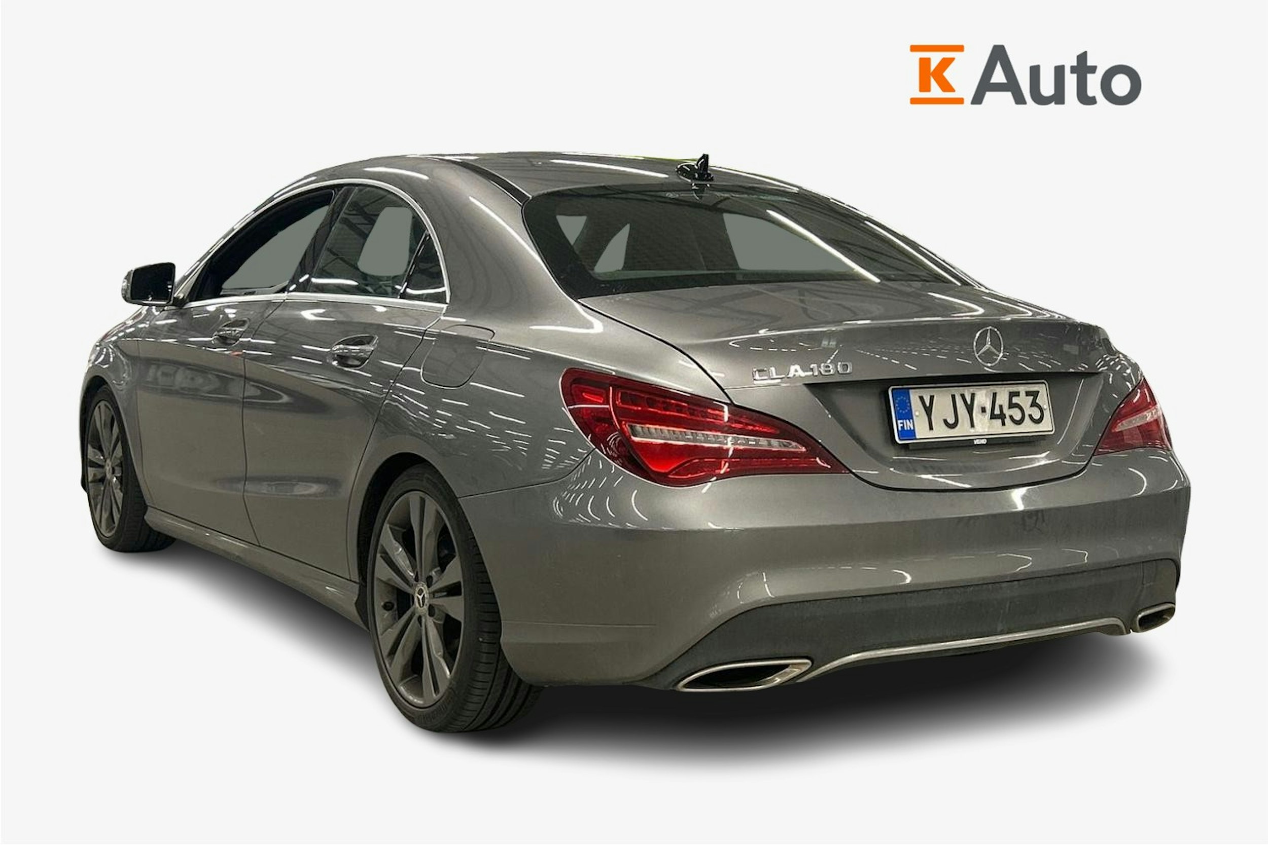 harmaa Mercedes-Benz CLA 2018 kuva 2.
