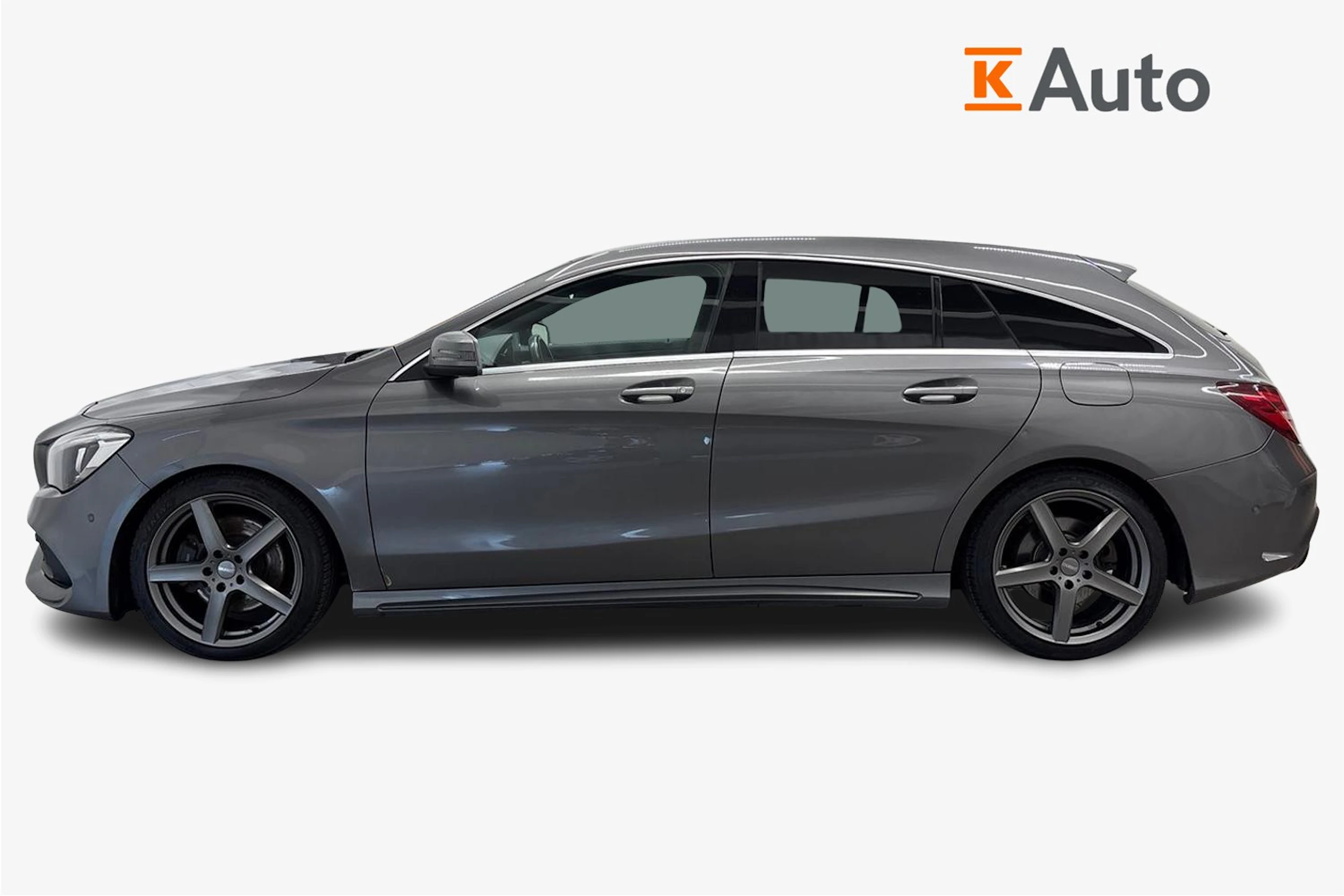 Harmaa Mercedes-Benz CLA 2018 kuva 5.