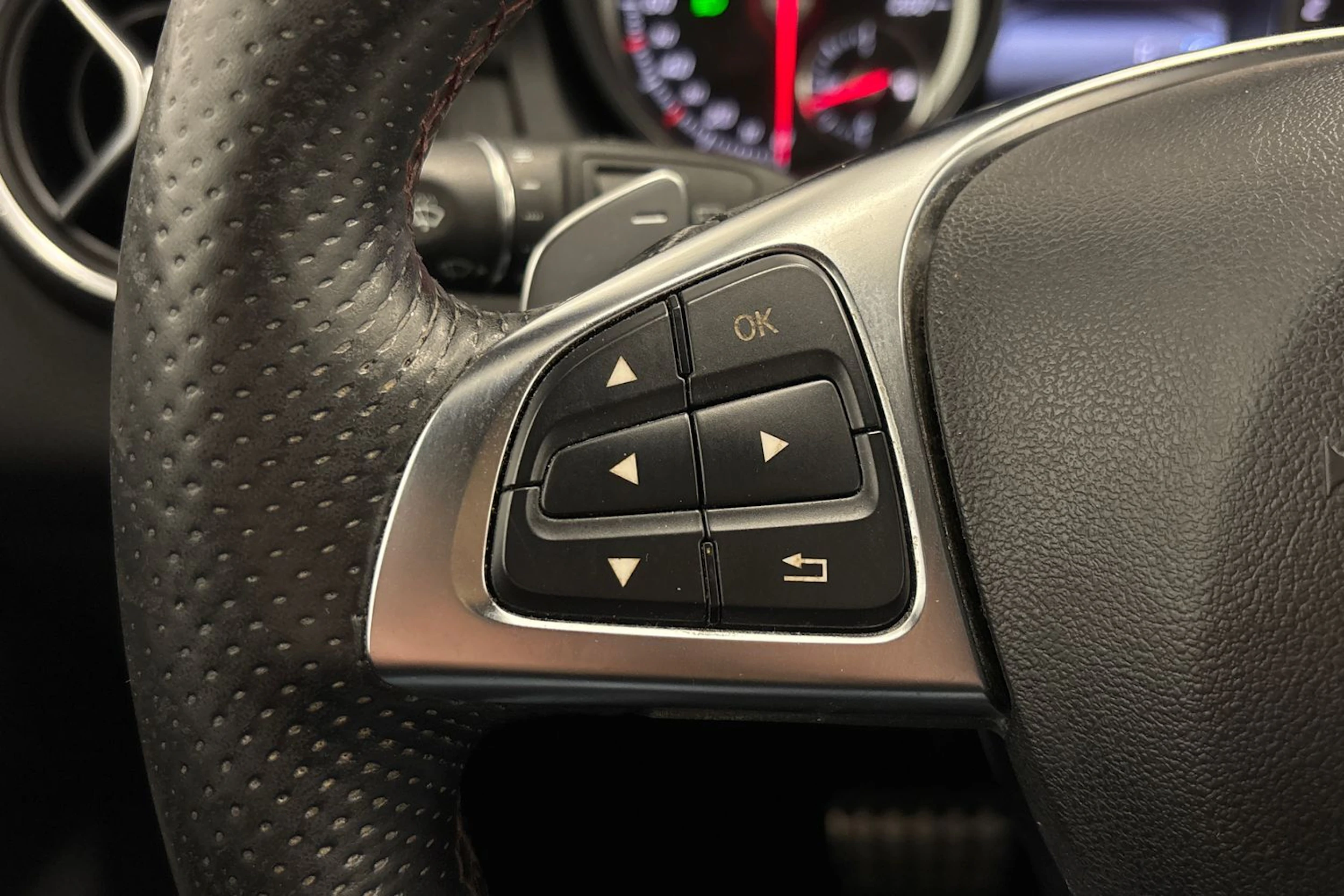 Harmaa Mercedes-Benz CLA 2018 kuva 13.