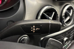 Harmaa Mercedes-Benz CLA 2018 kuva 19.
