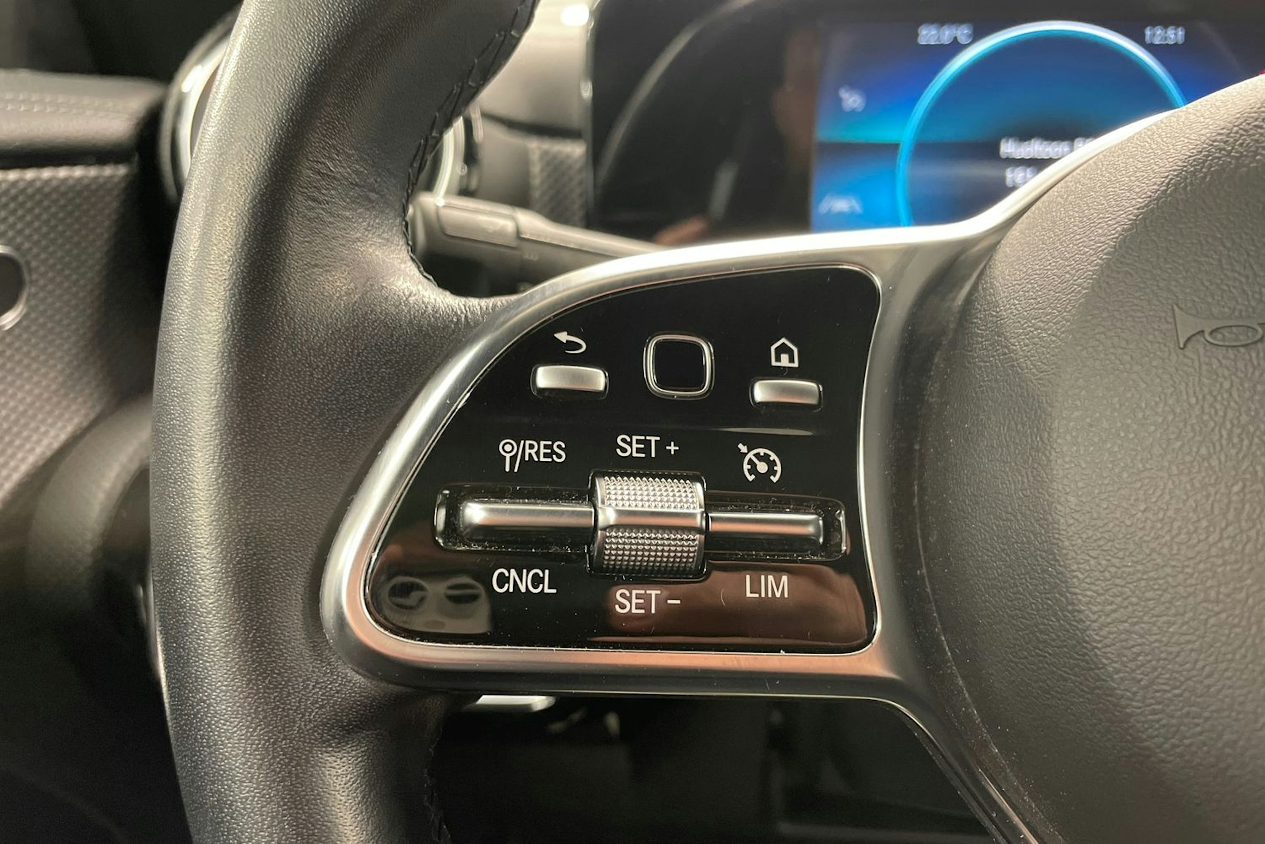 musta Mercedes-Benz CLA 2019 kuva 16.