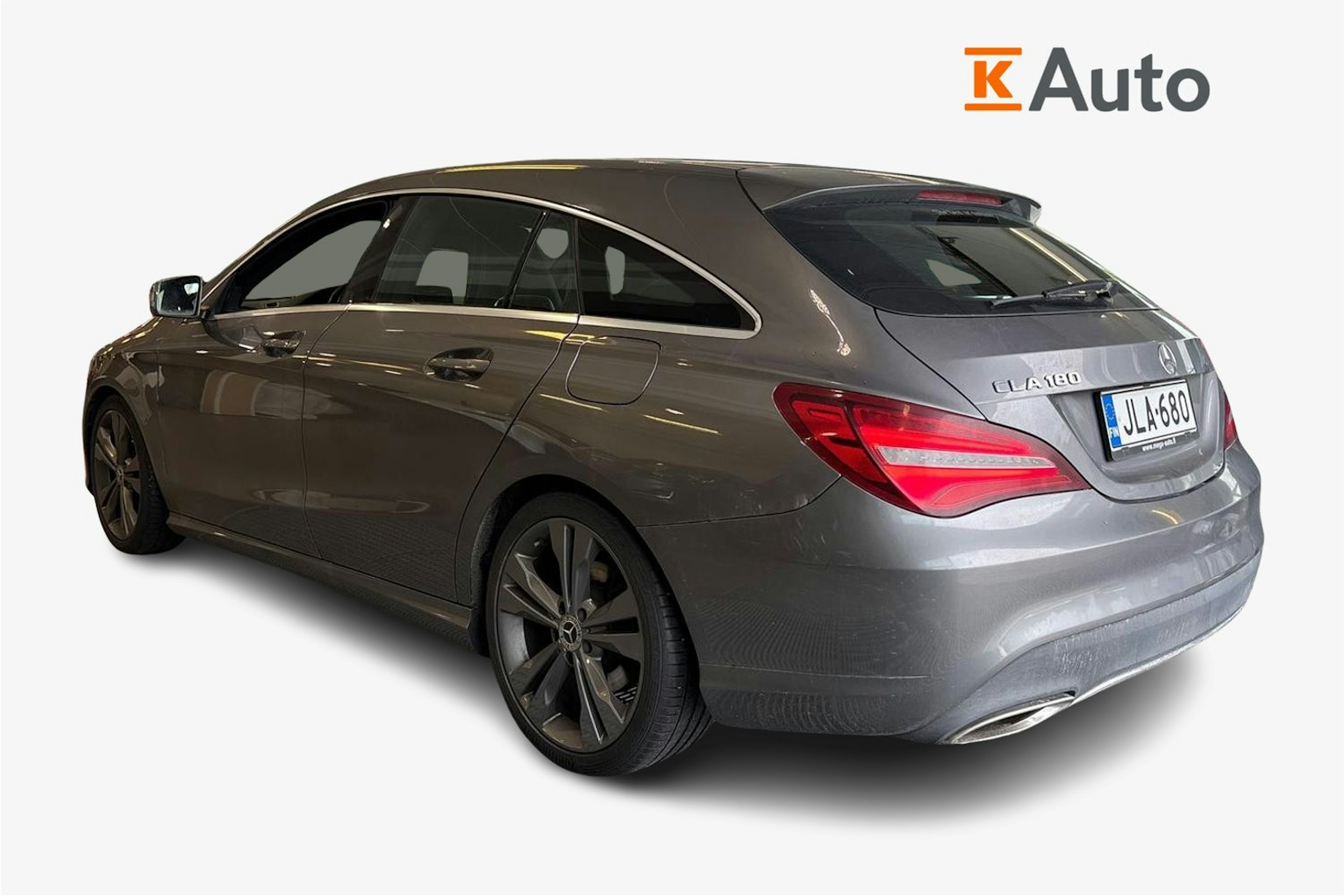 harmaa Mercedes-Benz CLA 2019 kuva 2.