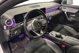 valkoinen Mercedes-Benz CLA 2019 kuva 3.