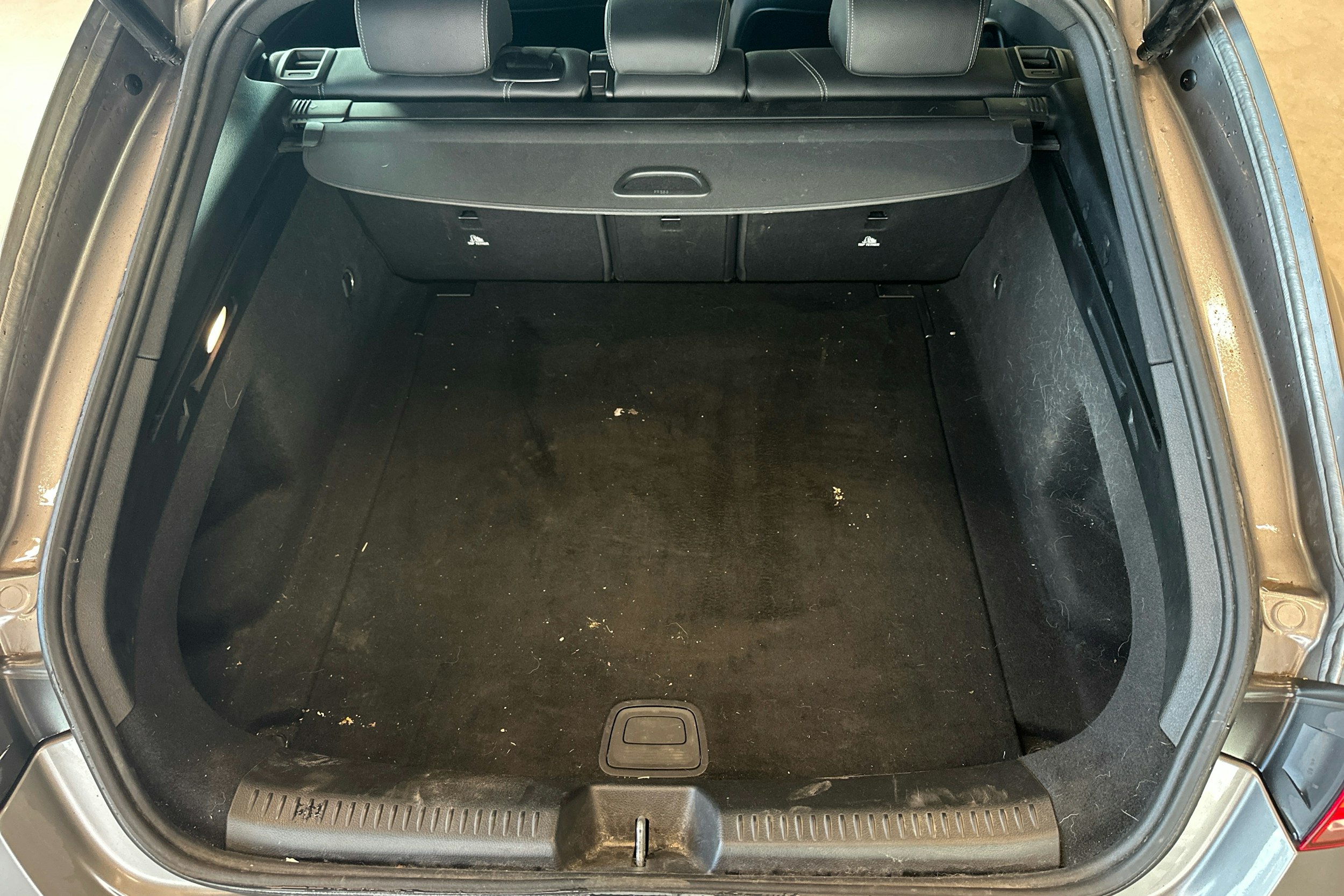 harmaa Mercedes-Benz CLA 2019 kuva 13.