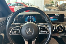 harmaa Mercedes-Benz CLA 2019 kuva 23.