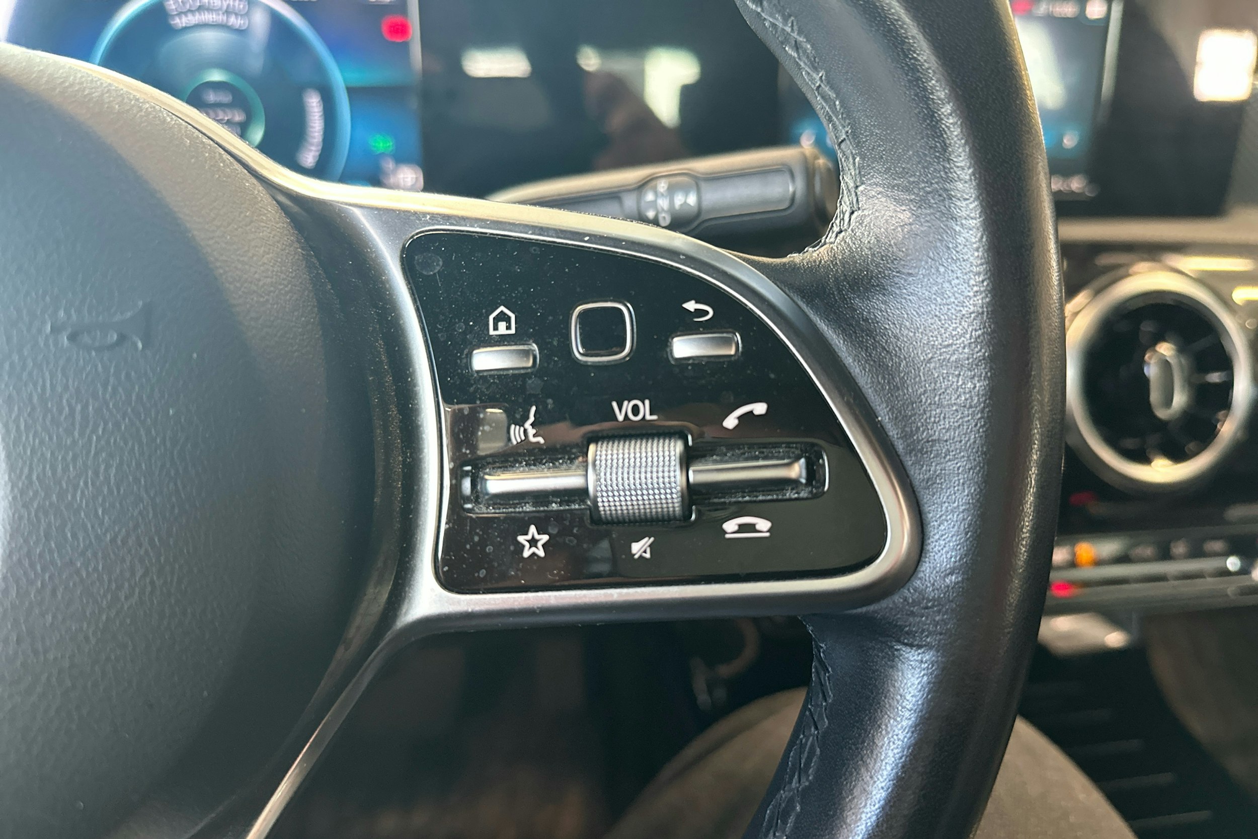 harmaa Mercedes-Benz CLA 2019 kuva 27.