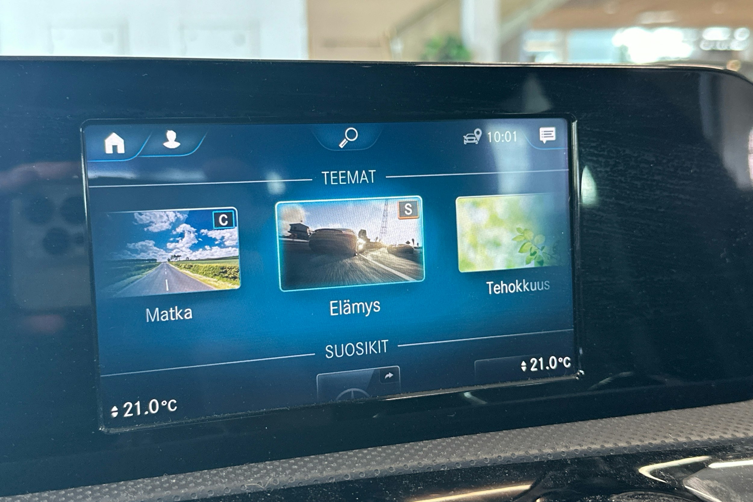 harmaa Mercedes-Benz CLA 2019 kuva 33.