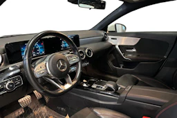 valkoinen Mercedes-Benz CLA 2019 kuva 3.