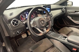 musta Mercedes-Benz CLA 2019 kuva 7.