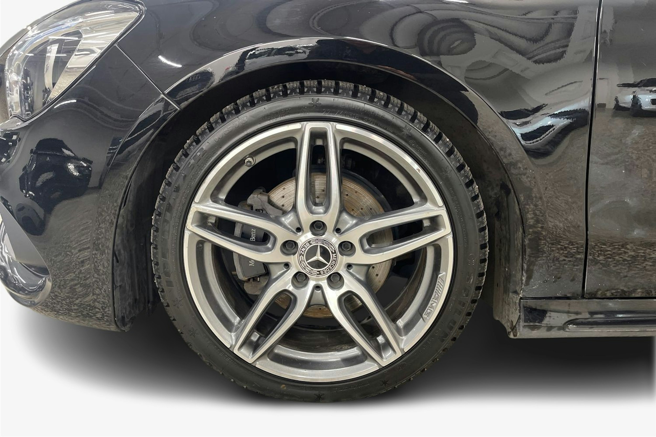 musta Mercedes-Benz CLA 2019 kuva 11.