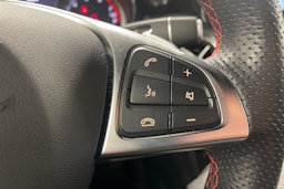 musta Mercedes-Benz CLA 2019 kuva 17.