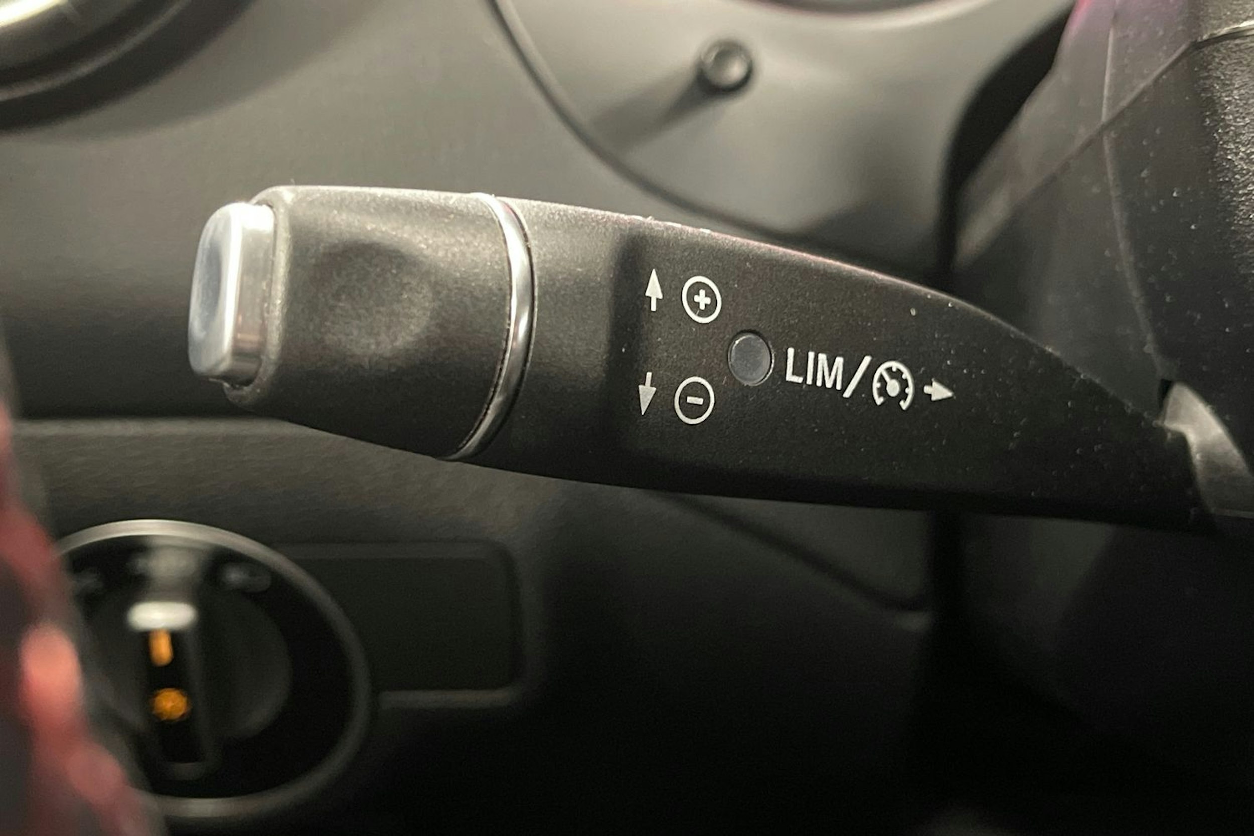 musta Mercedes-Benz CLA 2019 kuva 18.