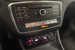 musta Mercedes-Benz CLA 2019 kuva 21.