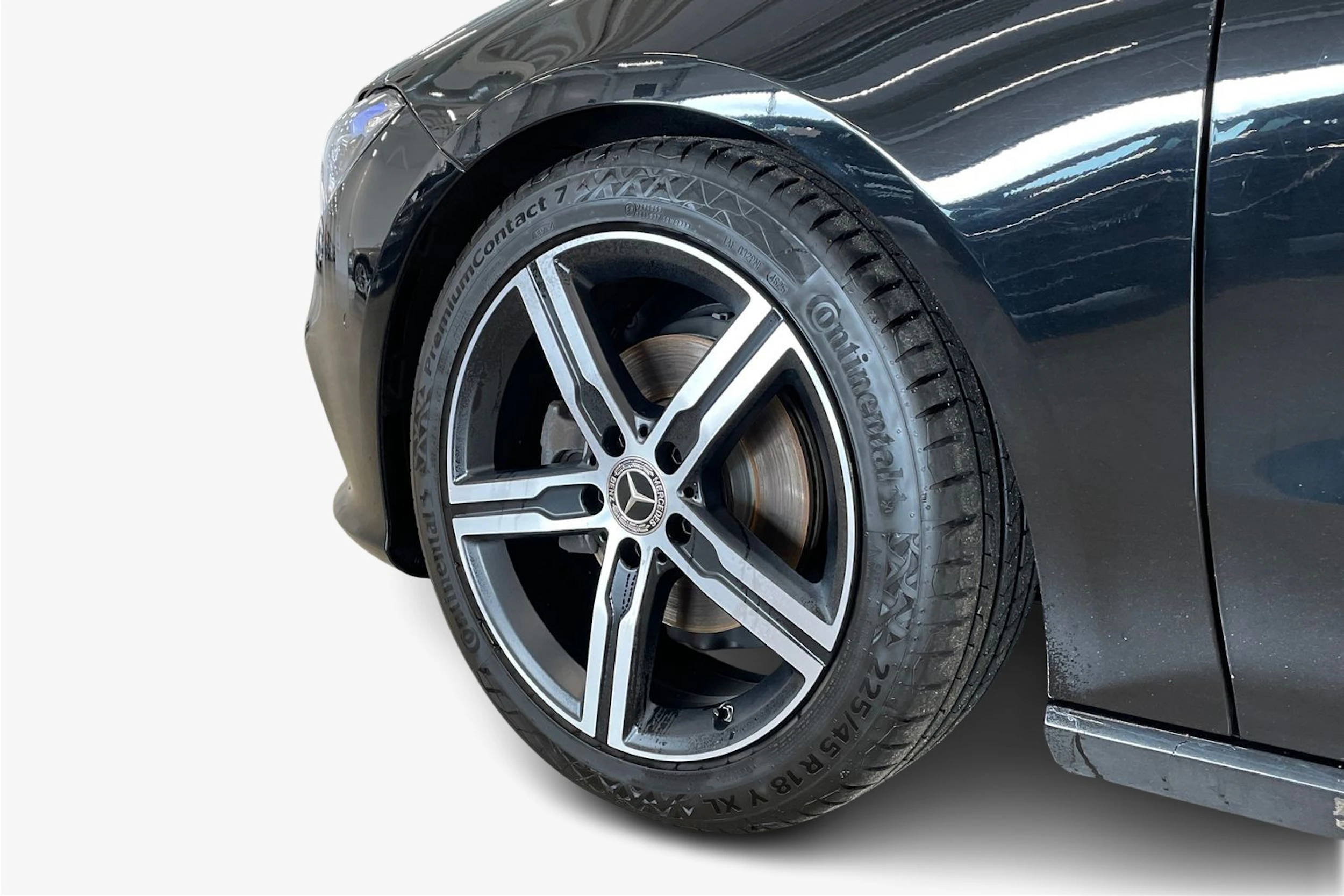 musta Mercedes-Benz CLA 2020 kuva 9.