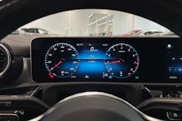 musta Mercedes-Benz CLA 2020 kuva 13.