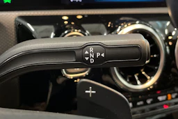 musta Mercedes-Benz CLA 2020 kuva 16.