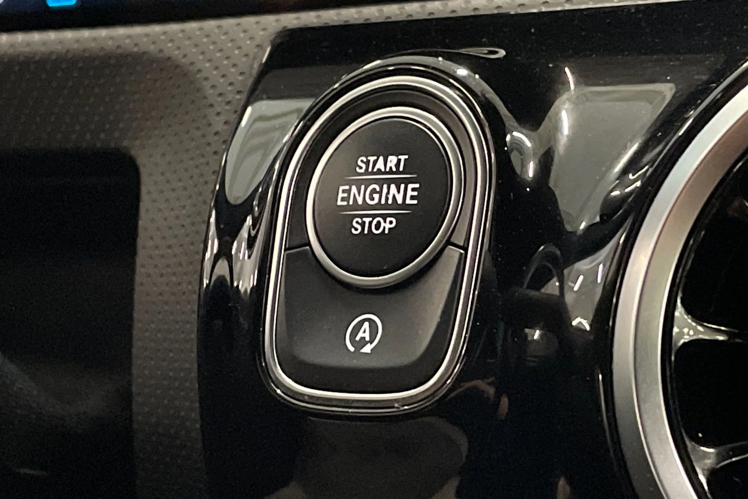 musta Mercedes-Benz CLA 2020 kuva 17.