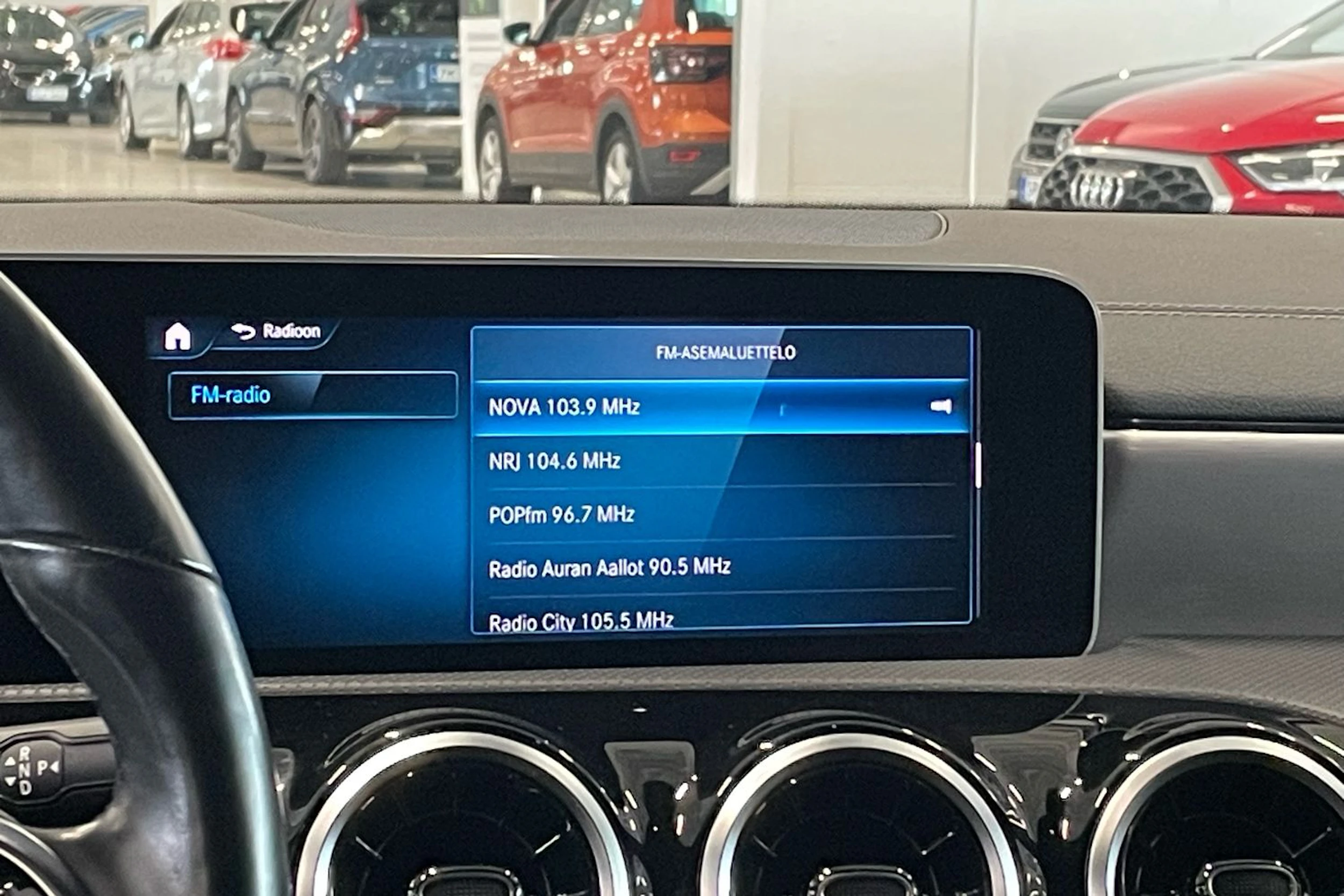 musta Mercedes-Benz CLA 2020 kuva 22.