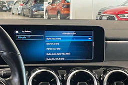 musta Mercedes-Benz CLA 2020 kuva 22.