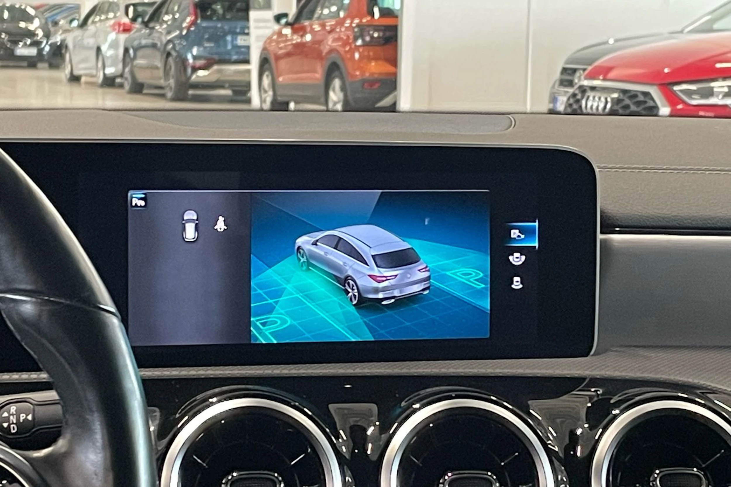 musta Mercedes-Benz CLA 2020 kuva 29.