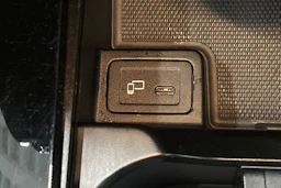 musta Mercedes-Benz CLA 2020 kuva 32.