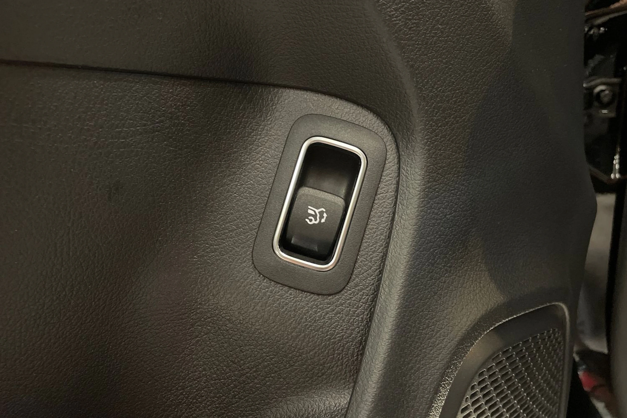 musta Mercedes-Benz CLA 2020 kuva 36.
