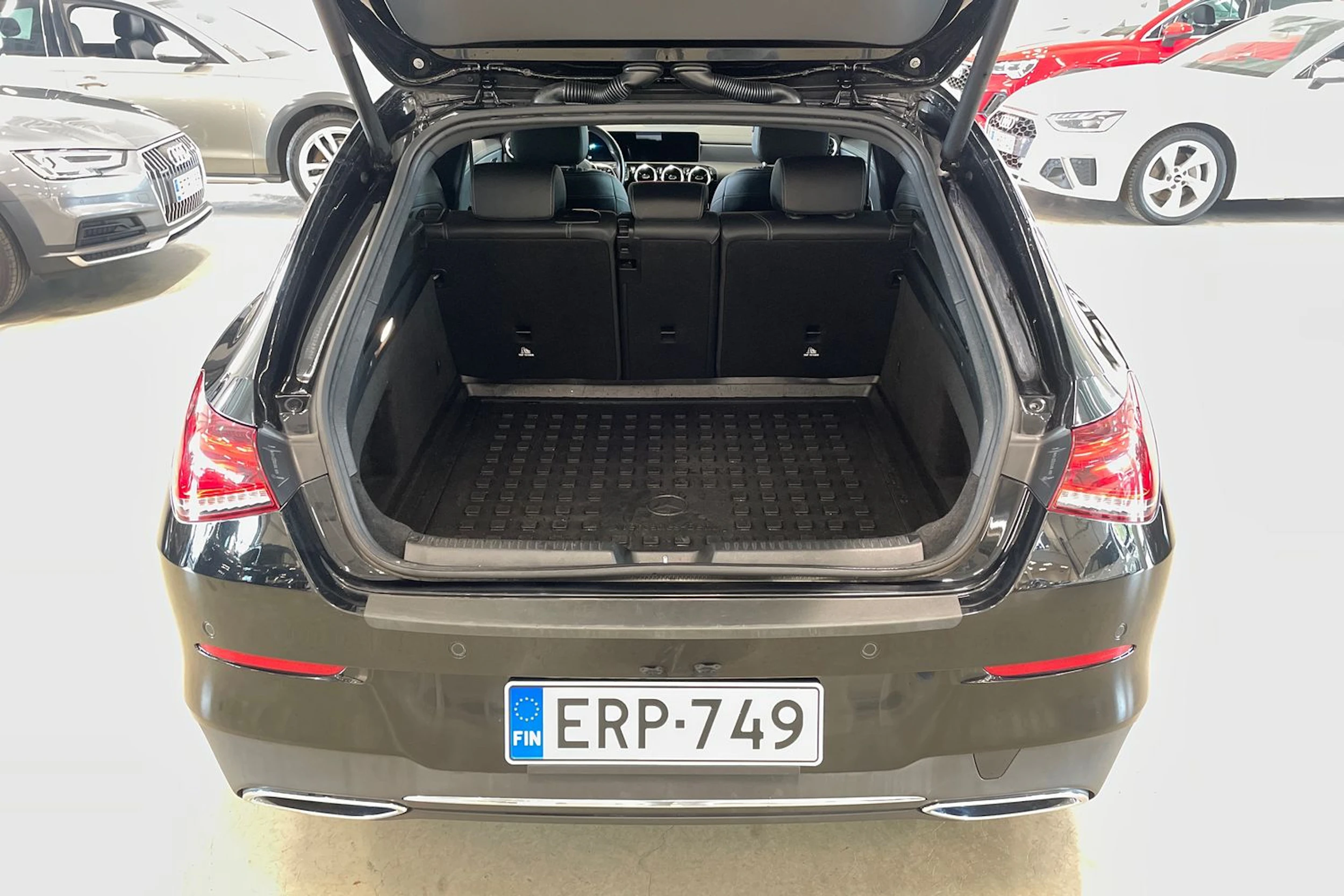 musta Mercedes-Benz CLA 2020 kuva 37.