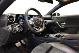 musta Mercedes-Benz CLA 2020 kuva 8.
